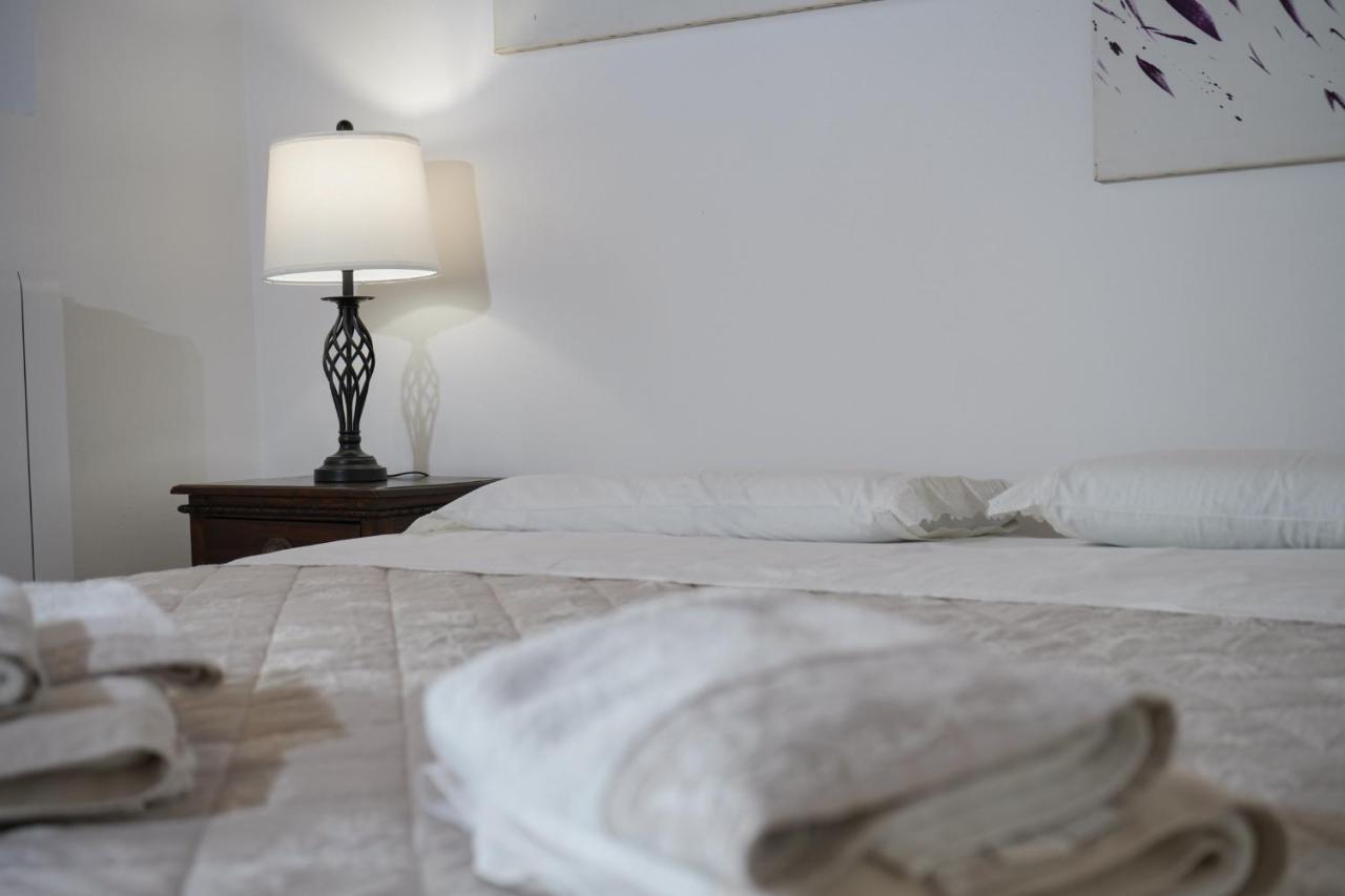ホテル Palazzo Salvatori Soleto エクステリア 写真